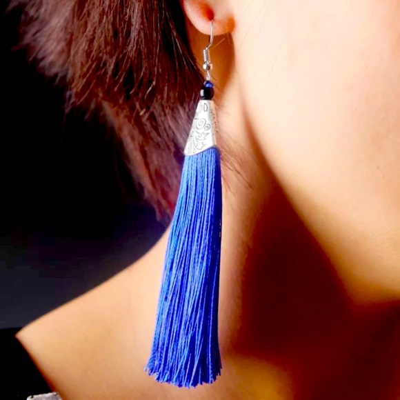 Blue silver Tassel earrings NWT - Picture 2 of 3